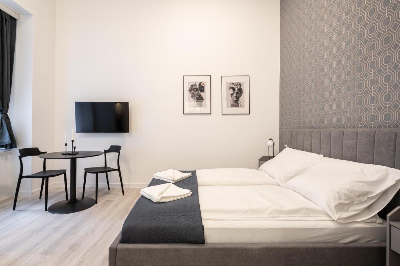 D48 - Central Boulevard Residence - Best Location By Bqa Будапеща Екстериор снимка