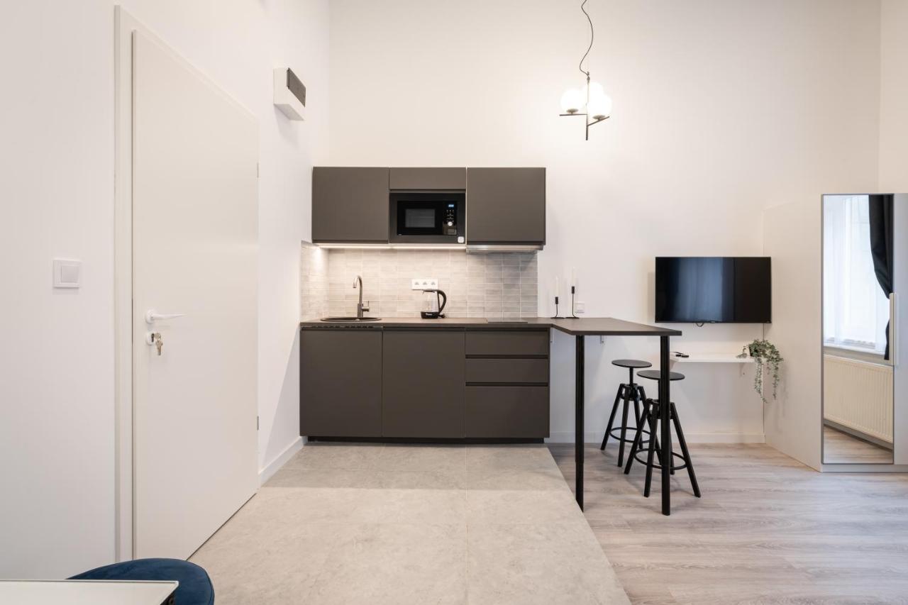 D48 - Central Boulevard Residence - Best Location By Bqa Будапеща Екстериор снимка